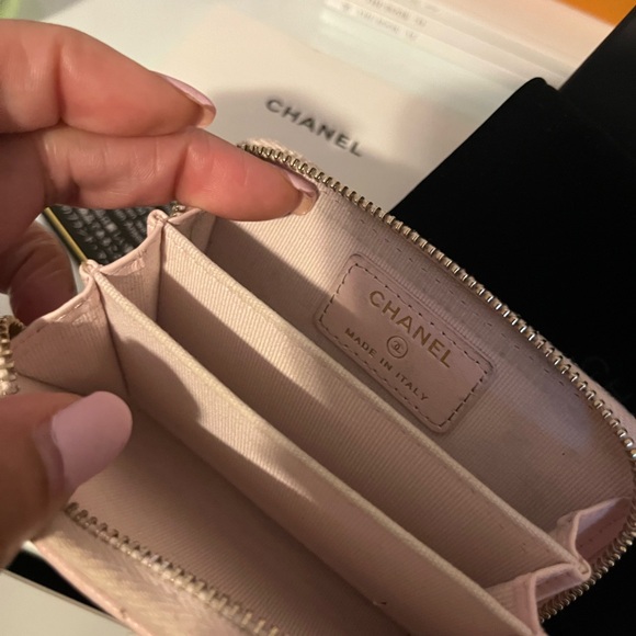 Chanel Pink Quilted Caviar Leather Wallet - Picture 2 of 8